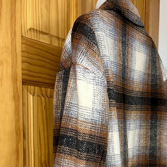 Elan Women’s Sz M Plaid Pattern Short Jacket, Pockets, Blue, Brown, Tan & Cream - Picture 12 of 15